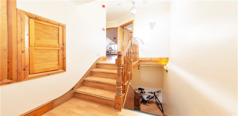 Modern and Central Apartment Grosvenor Gardens, Willesden Green